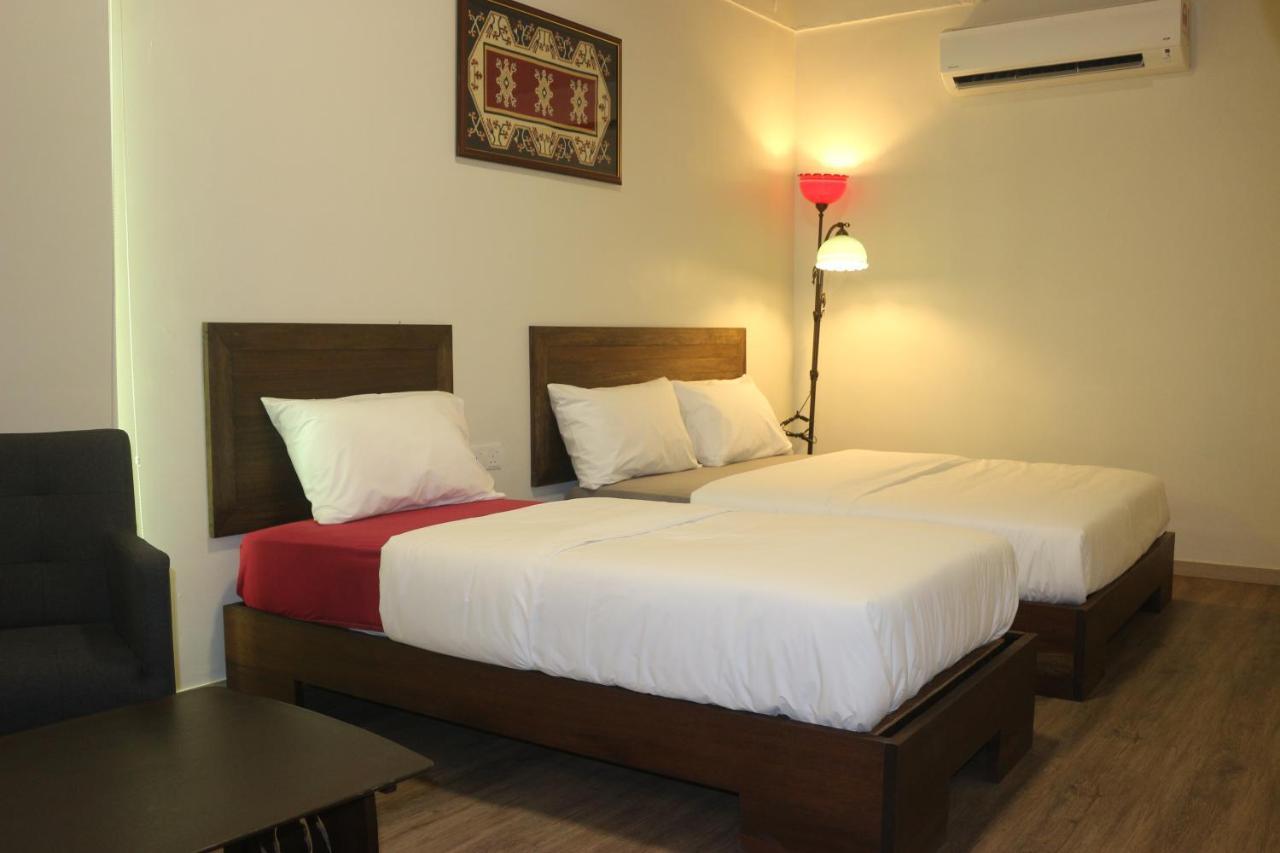Blue Eyes Hotel Кепала Батас Экстерьер фото