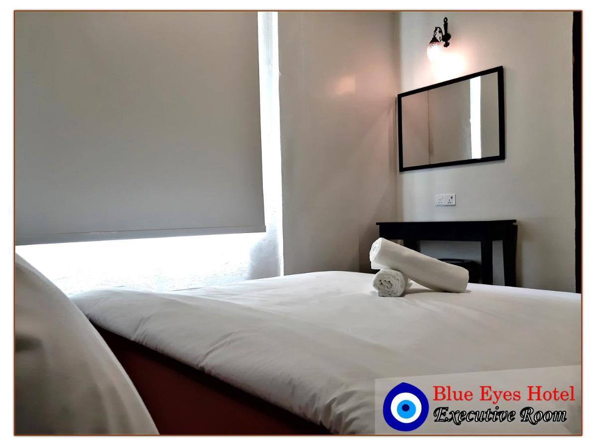 Blue Eyes Hotel Кепала Батас Экстерьер фото